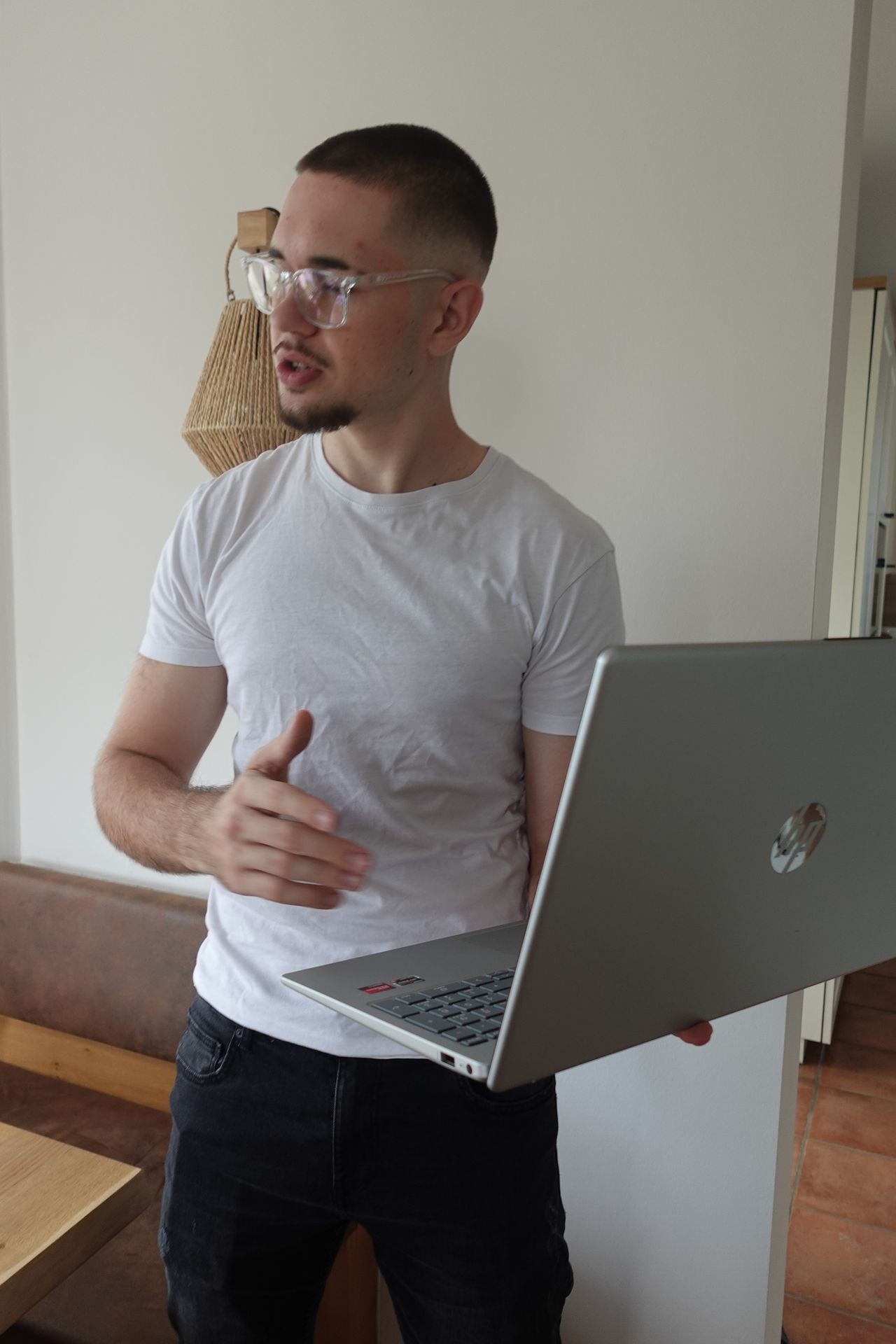 Kundenkommunikation (inkl. Social Media)